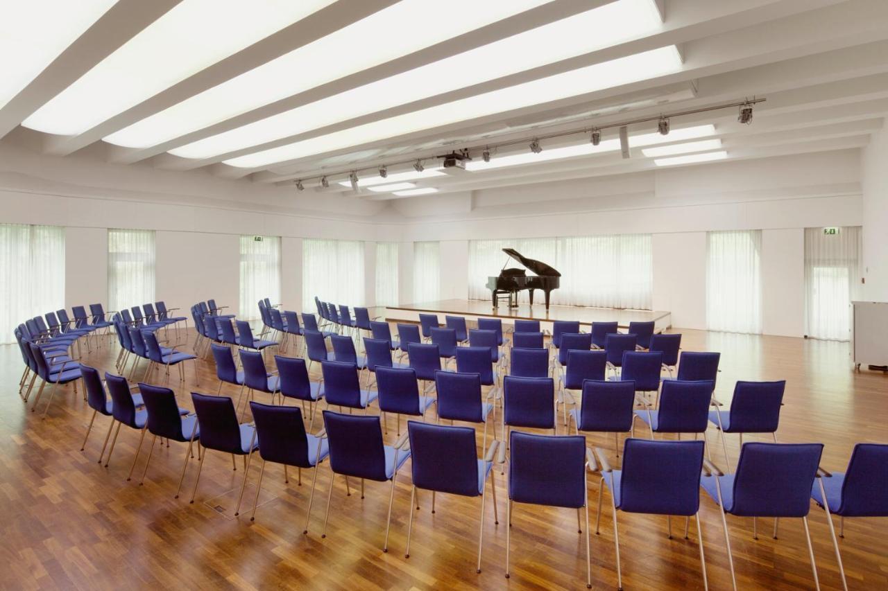 Katholische Akademie Schwerte Hotel Ngoại thất bức ảnh