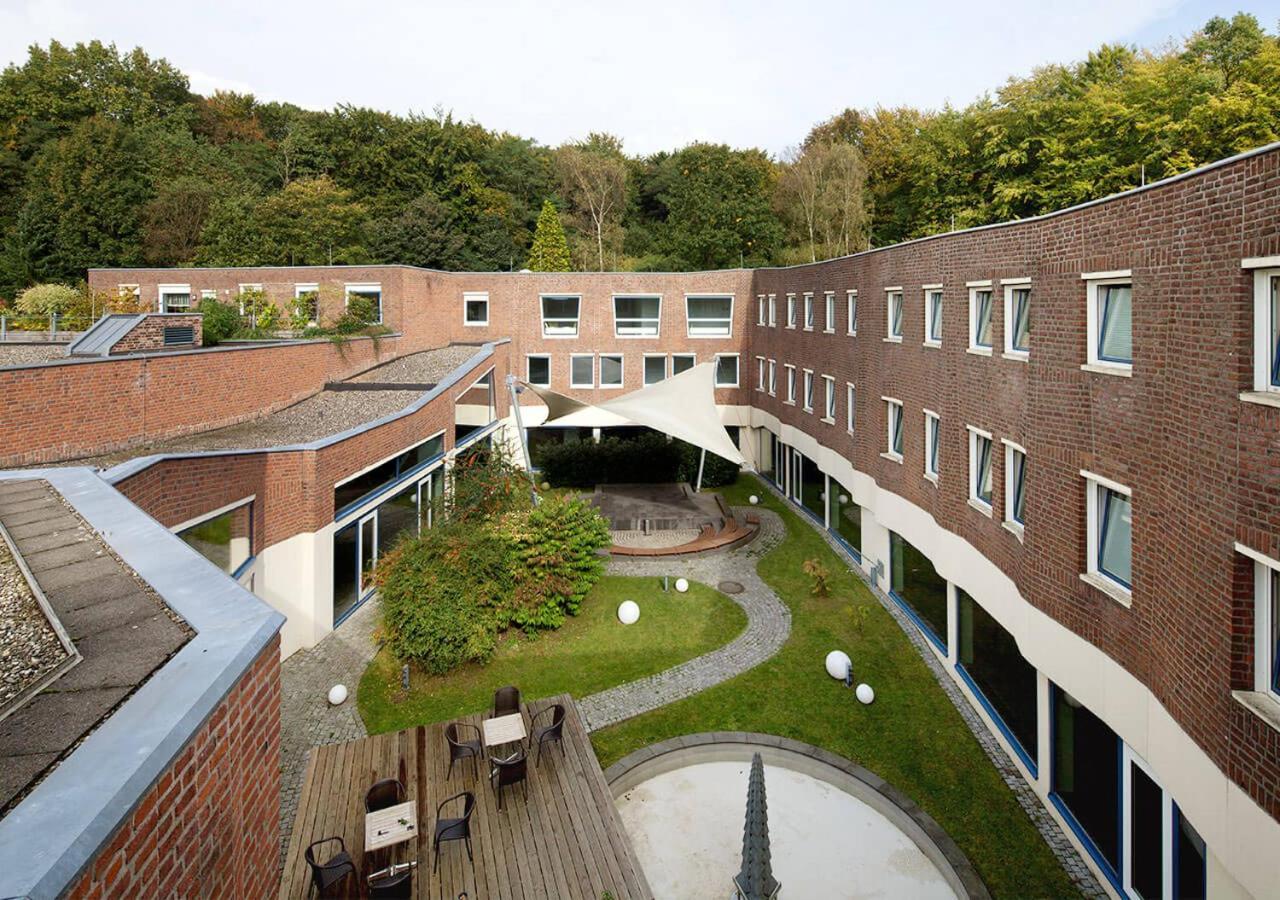Katholische Akademie Schwerte Hotel Ngoại thất bức ảnh
